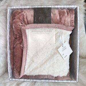 ELLE DECOR REVERSIBLE THROW